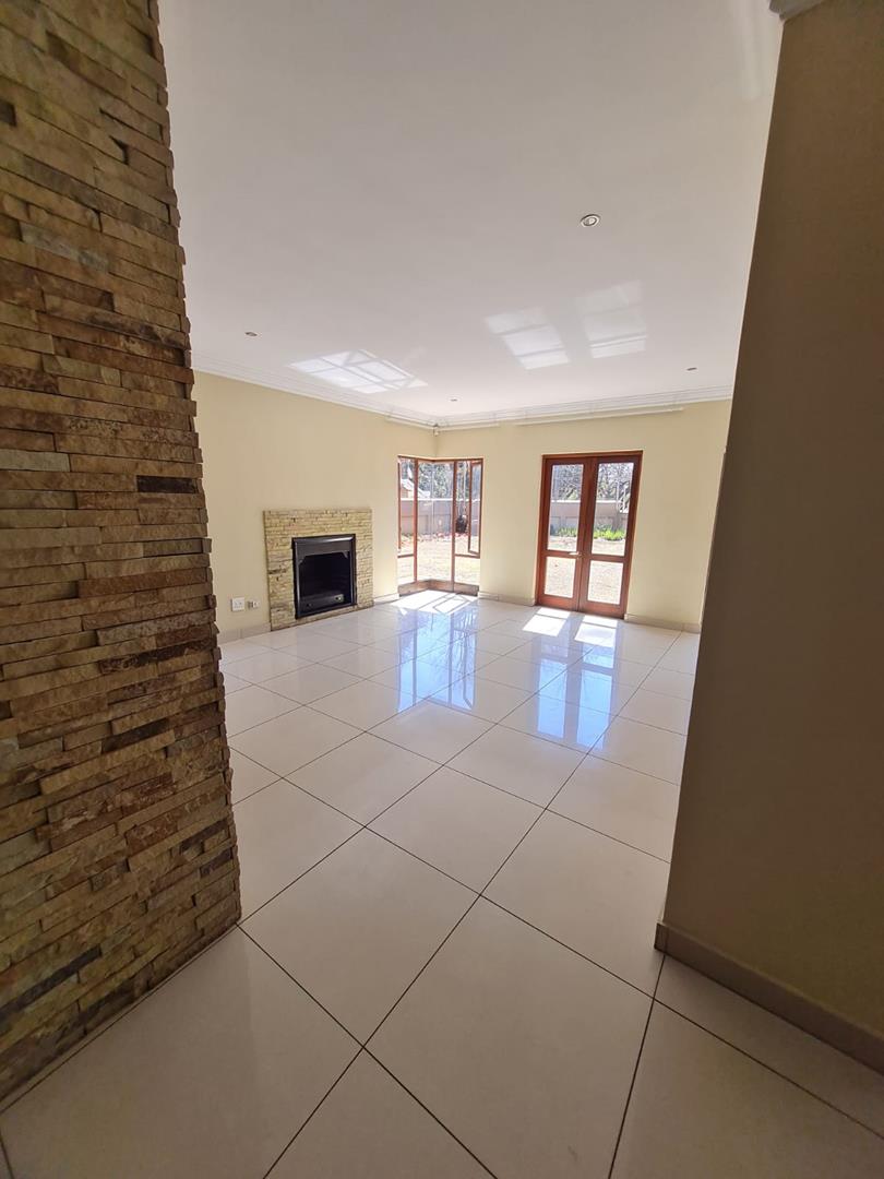 4 Bedroom Property for Sale in Zwartkop Golf Estate Gauteng