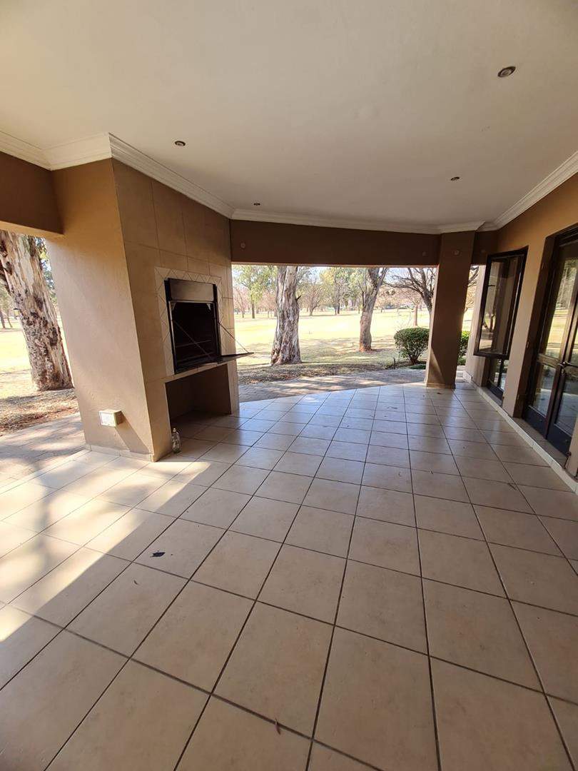 4 Bedroom Property for Sale in Zwartkop Golf Estate Gauteng