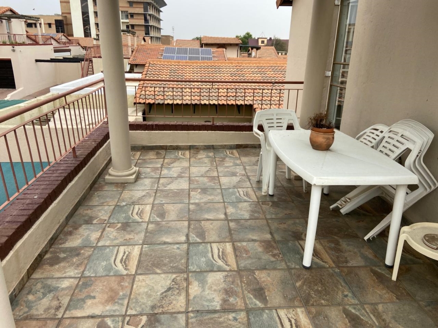 2 Bedroom Property for Sale in Mulbarton Gauteng