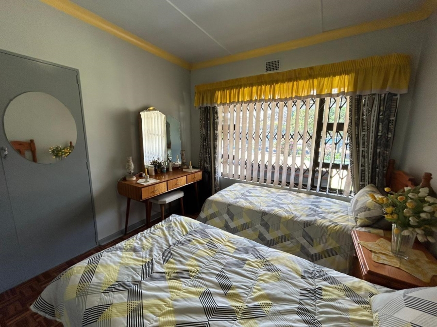 4 Bedroom Property for Sale in Farrarmere Gauteng