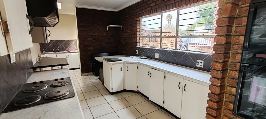 4 Bedroom Property for Sale in Alphen Park Gauteng