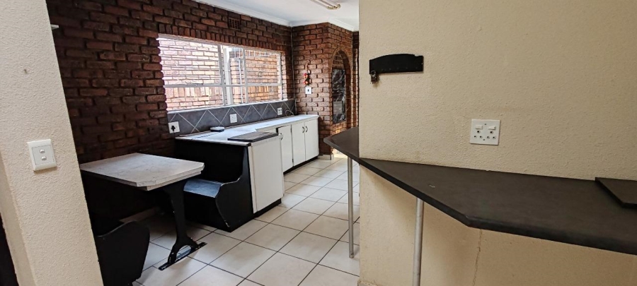 4 Bedroom Property for Sale in Alphen Park Gauteng