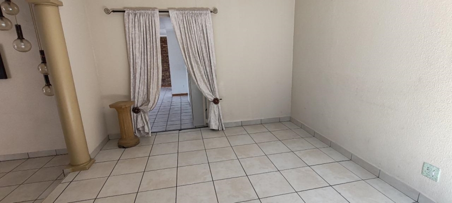 4 Bedroom Property for Sale in Alphen Park Gauteng