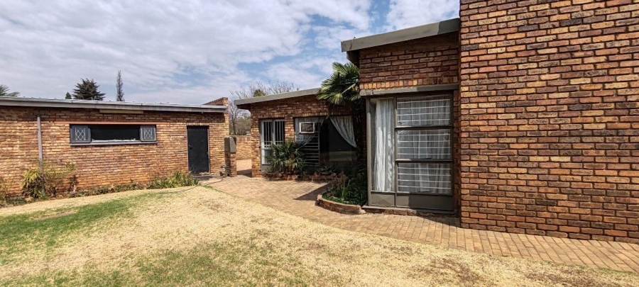 4 Bedroom Property for Sale in Alphen Park Gauteng