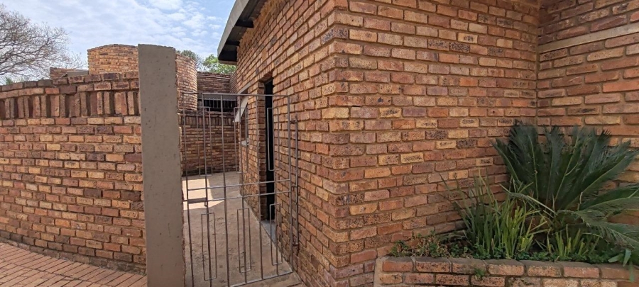 4 Bedroom Property for Sale in Alphen Park Gauteng