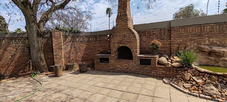 4 Bedroom Property for Sale in Alphen Park Gauteng