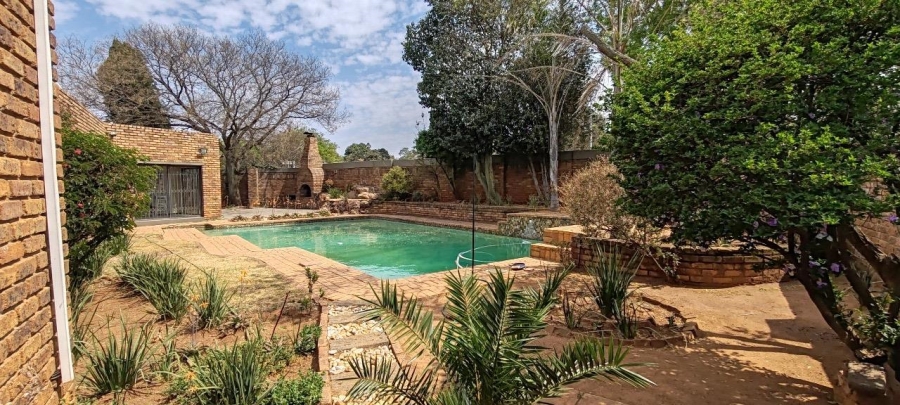 4 Bedroom Property for Sale in Alphen Park Gauteng