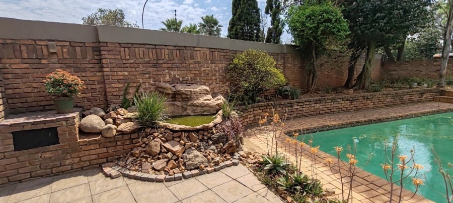 4 Bedroom Property for Sale in Alphen Park Gauteng