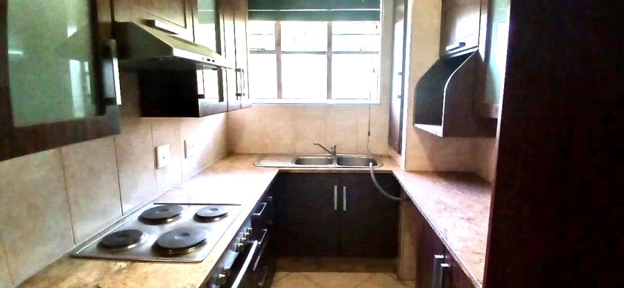 To Let 2 Bedroom Property for Rent in Bedford Gardens Gauteng