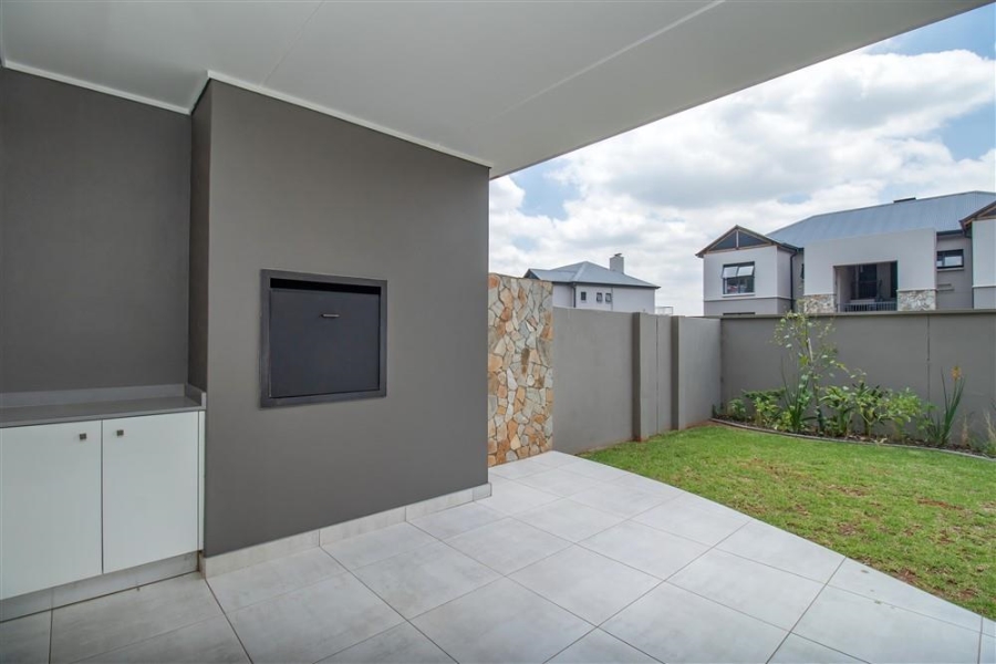 To Let 3 Bedroom Property for Rent in Waterfall Gauteng