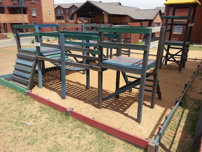 2 Bedroom Property for Sale in Kibler Park Gauteng