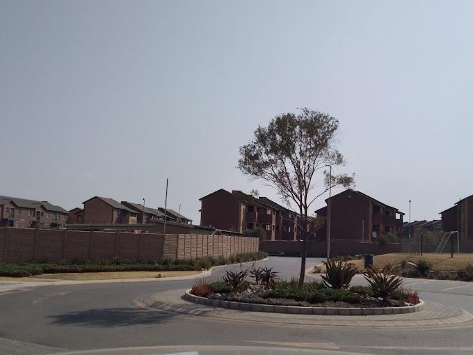 2 Bedroom Property for Sale in Kibler Park Gauteng