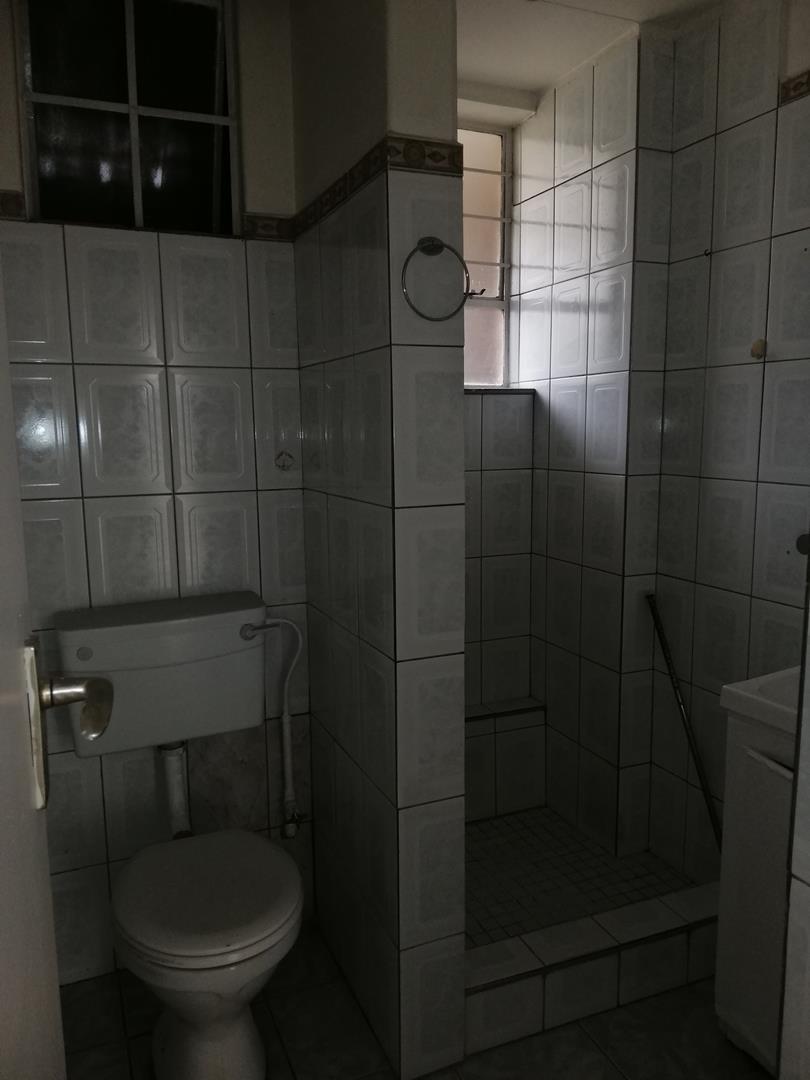 2 Bedroom Property for Sale in Denlee Gauteng