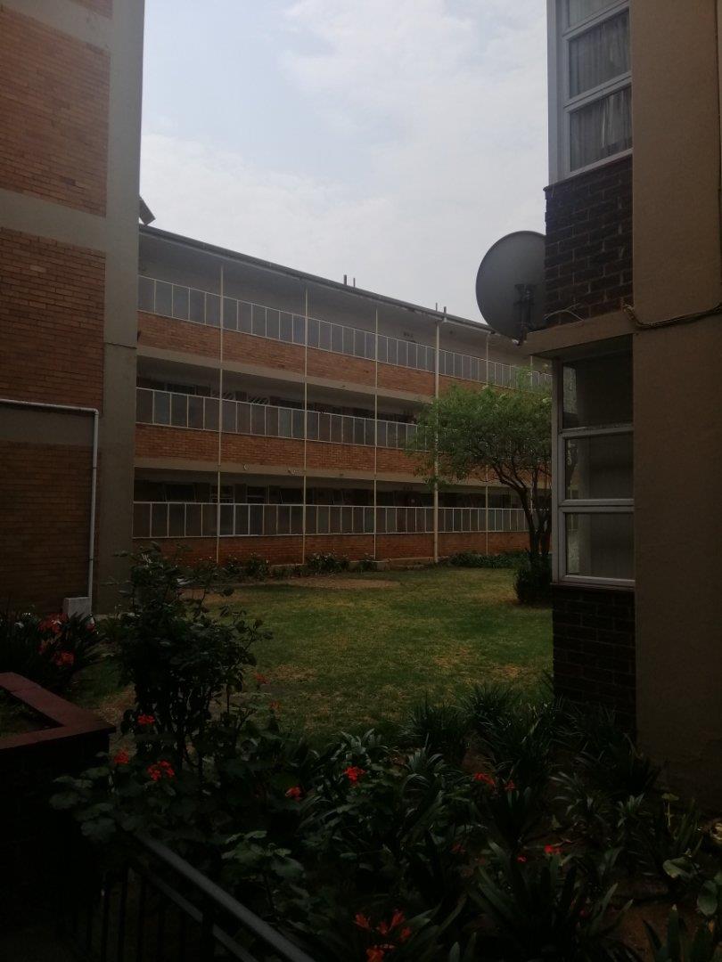 2 Bedroom Property for Sale in Denlee Gauteng