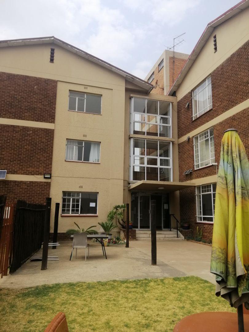 2 Bedroom Property for Sale in Denlee Gauteng