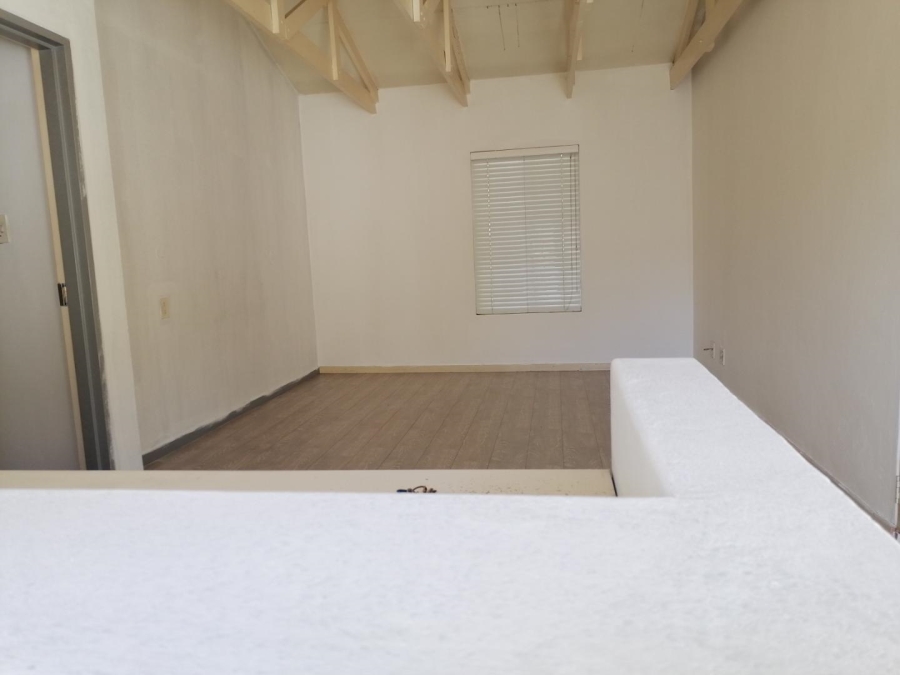 To Let 0 Bedroom Property for Rent in Nieuw Muckleneuk Gauteng