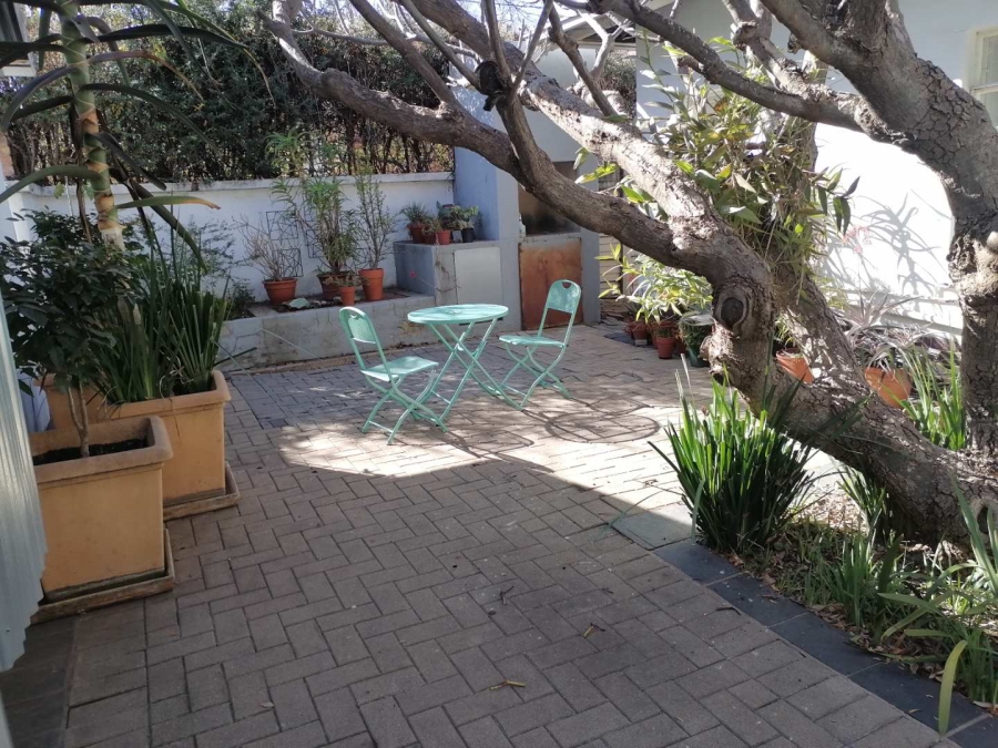 To Let 0 Bedroom Property for Rent in Nieuw Muckleneuk Gauteng