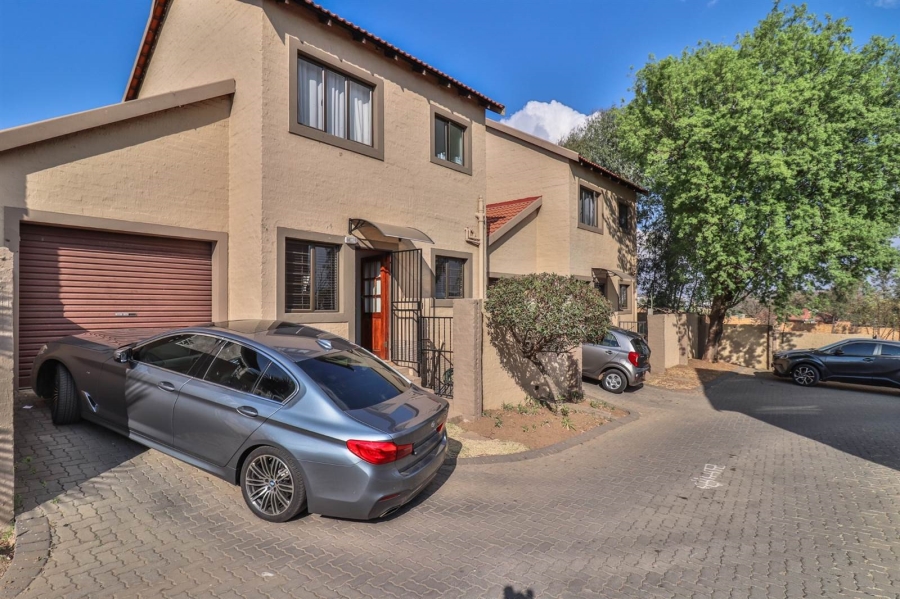 2 Bedroom Property for Sale in Halfway Gardens Gauteng