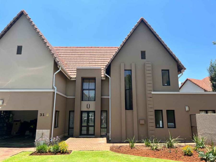 4 Bedroom Property for Sale in Zwartkop Golf Estate Gauteng