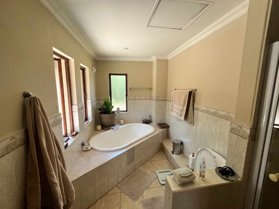 4 Bedroom Property for Sale in Zwartkop Golf Estate Gauteng