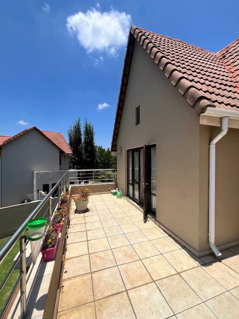 4 Bedroom Property for Sale in Zwartkop Golf Estate Gauteng