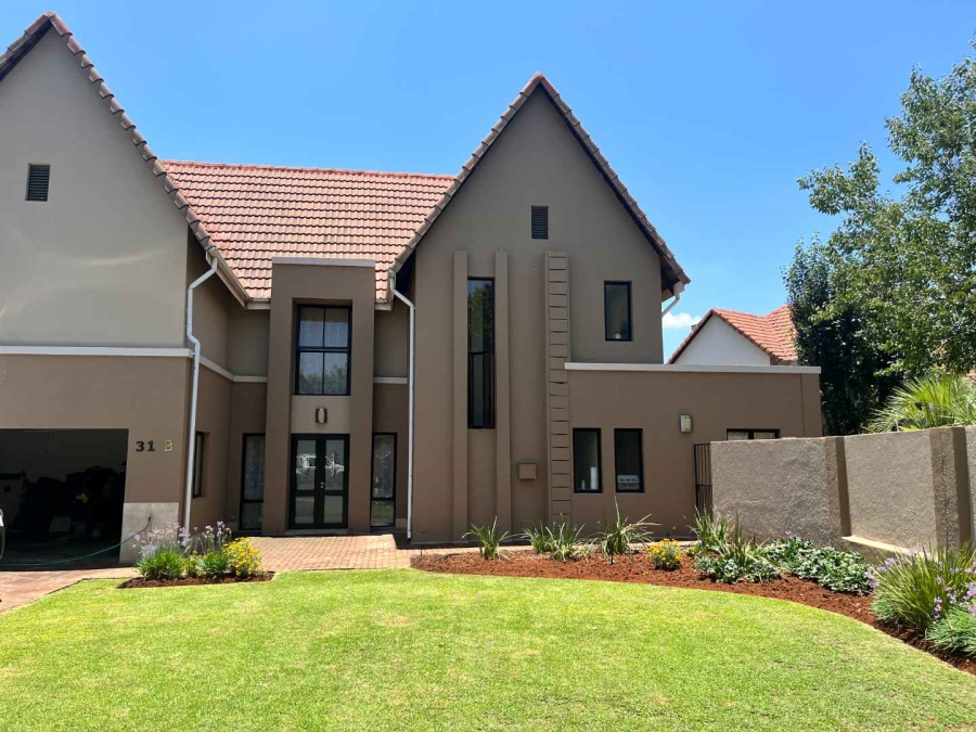 4 Bedroom Property for Sale in Zwartkop Golf Estate Gauteng