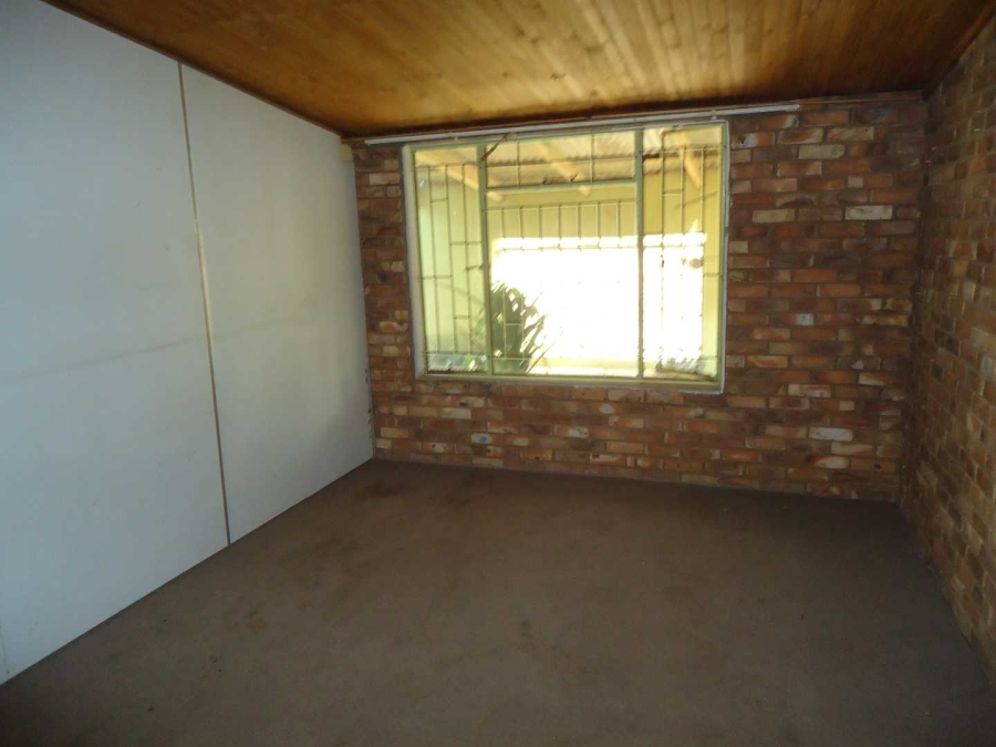 9 Bedroom Property for Sale in Magaliesmoot AH Gauteng