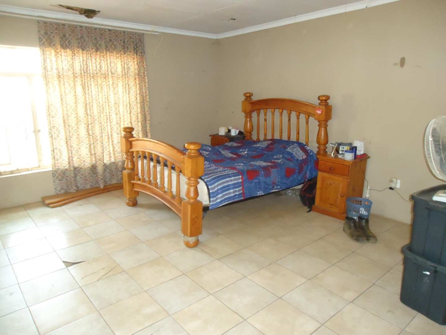 9 Bedroom Property for Sale in Magaliesmoot AH Gauteng