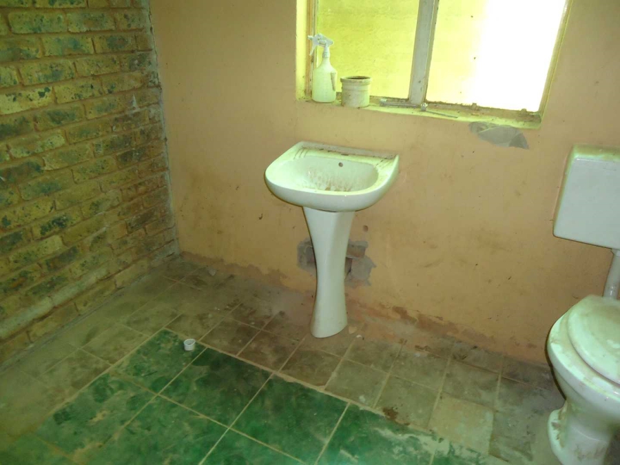 9 Bedroom Property for Sale in Magaliesmoot AH Gauteng