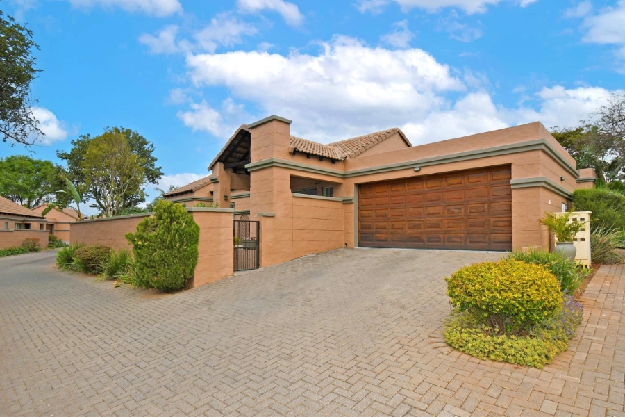 3 Bedroom Property for Sale in Faerie Glen Gauteng