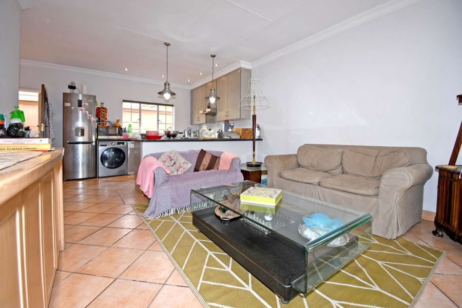 3 Bedroom Property for Sale in Faerie Glen Gauteng