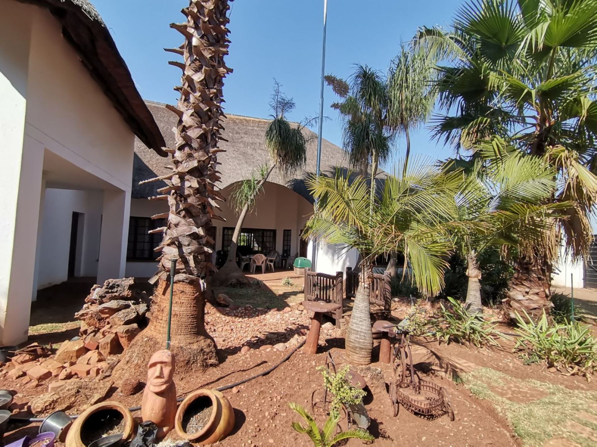 6 Bedroom Property for Sale in Waverley Gauteng