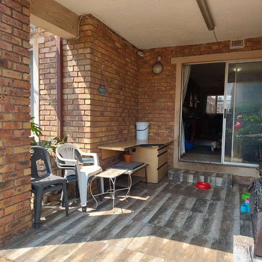 3 Bedroom Property for Sale in Spartan Gauteng