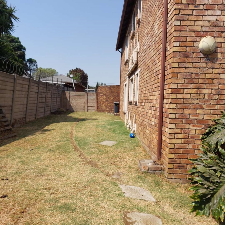 3 Bedroom Property for Sale in Spartan Gauteng