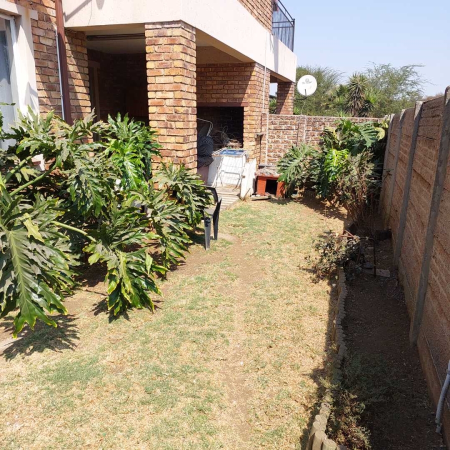 3 Bedroom Property for Sale in Spartan Gauteng