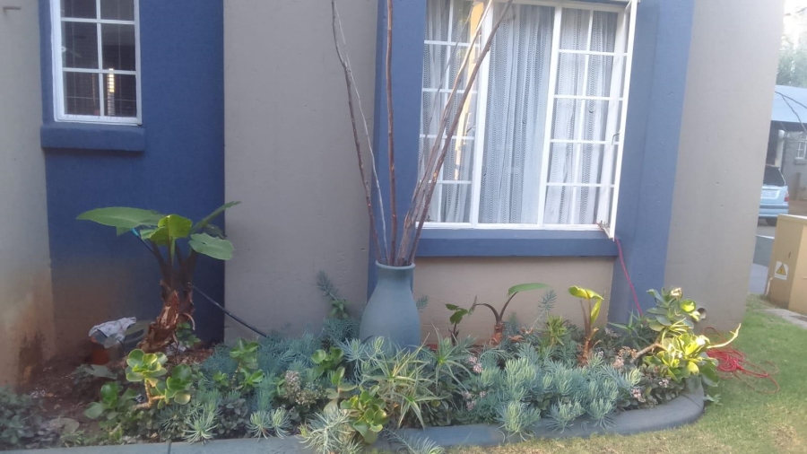 2 Bedroom Property for Sale in Brentwood Gauteng