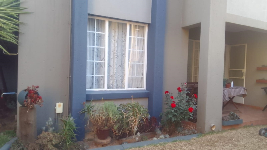 2 Bedroom Property for Sale in Brentwood Gauteng