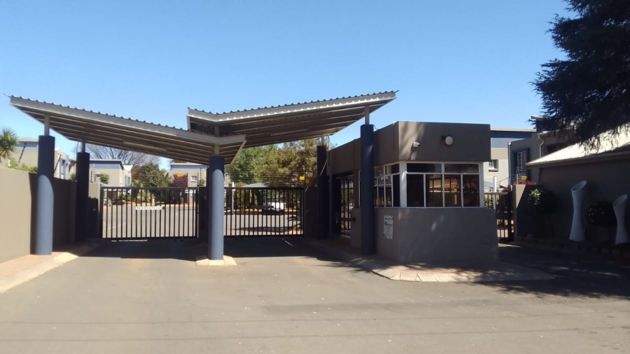 2 Bedroom Property for Sale in Brentwood Gauteng