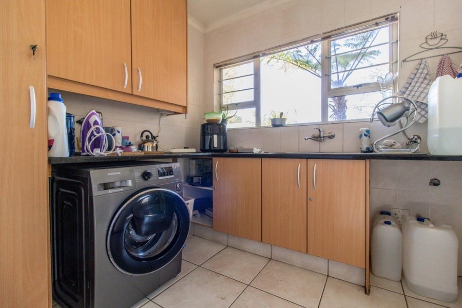 4 Bedroom Property for Sale in Glenvista Gauteng