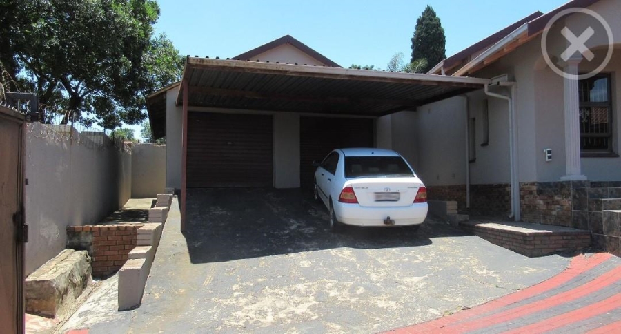 4 Bedroom Property for Sale in Naturena Gauteng