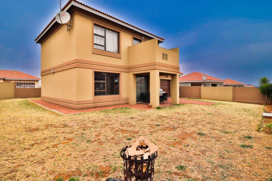 3 Bedroom Property for Sale in Sonneveld Gauteng