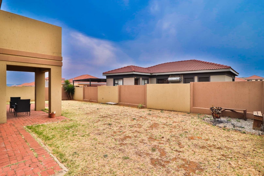 3 Bedroom Property for Sale in Sonneveld Gauteng