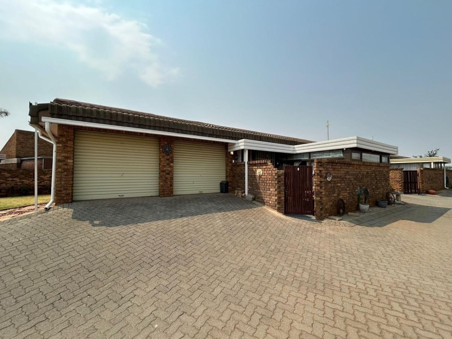 2 Bedroom Property for Sale in Brentwood Park Gauteng