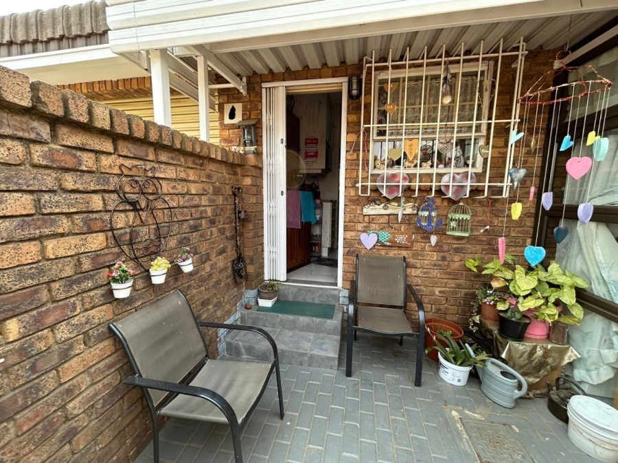 2 Bedroom Property for Sale in Brentwood Park Gauteng