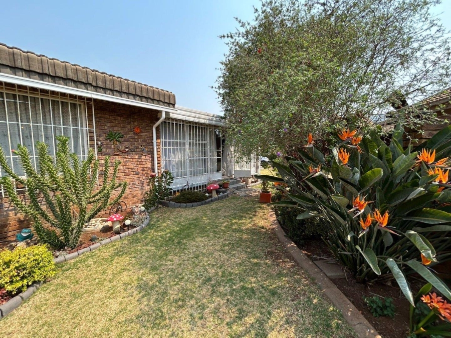 2 Bedroom Property for Sale in Brentwood Park Gauteng