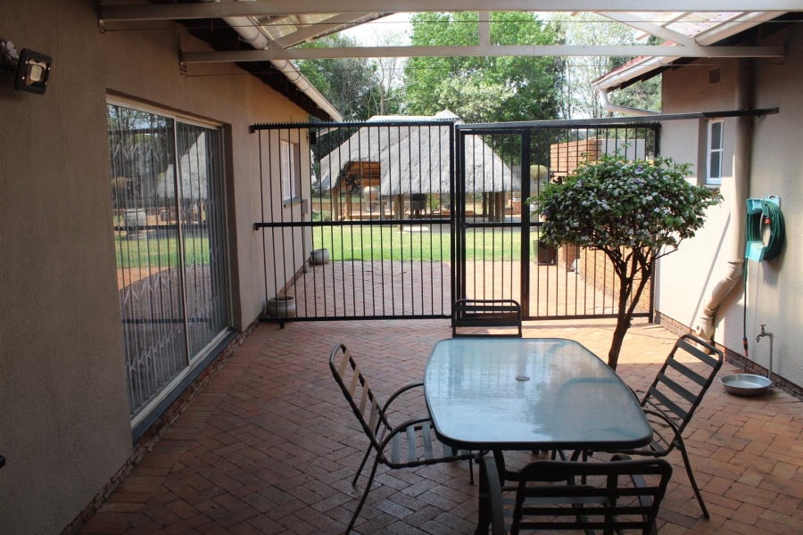 3 Bedroom Property for Sale in Brackenhurst Gauteng