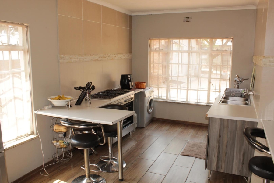 3 Bedroom Property for Sale in Brackenhurst Gauteng