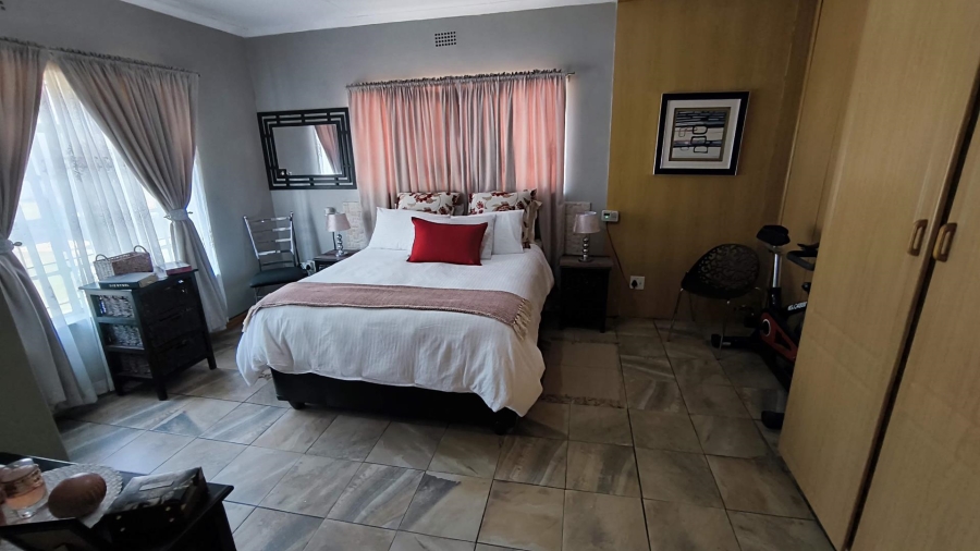 3 Bedroom Property for Sale in Brackenhurst Gauteng