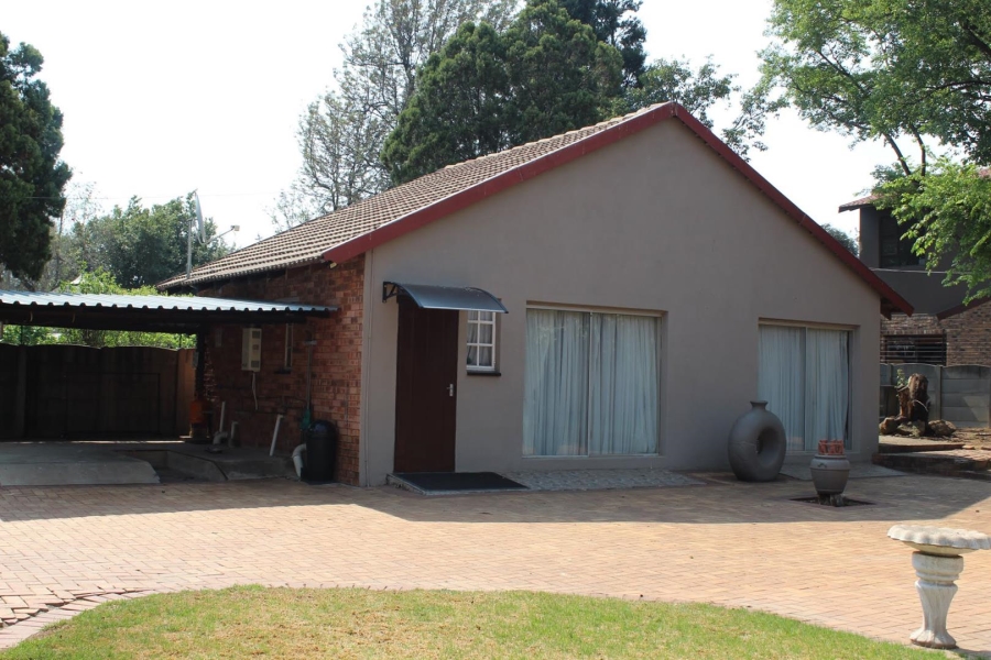 3 Bedroom Property for Sale in Brackenhurst Gauteng