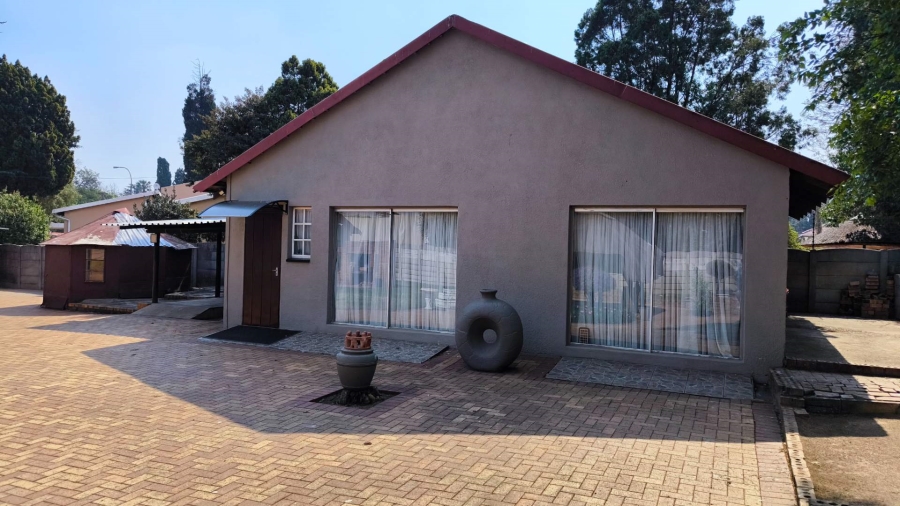 3 Bedroom Property for Sale in Brackenhurst Gauteng